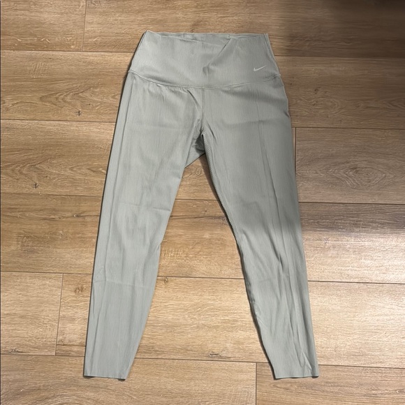 Women’s Nike Zenvy Ribbed Leggings - Picture 1 of 1